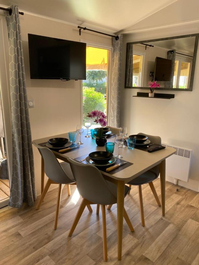 Mobil Home De Charme Frejus Exterior photo