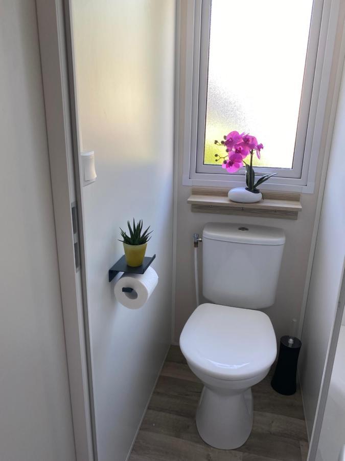 Mobil Home De Charme Frejus Exterior photo